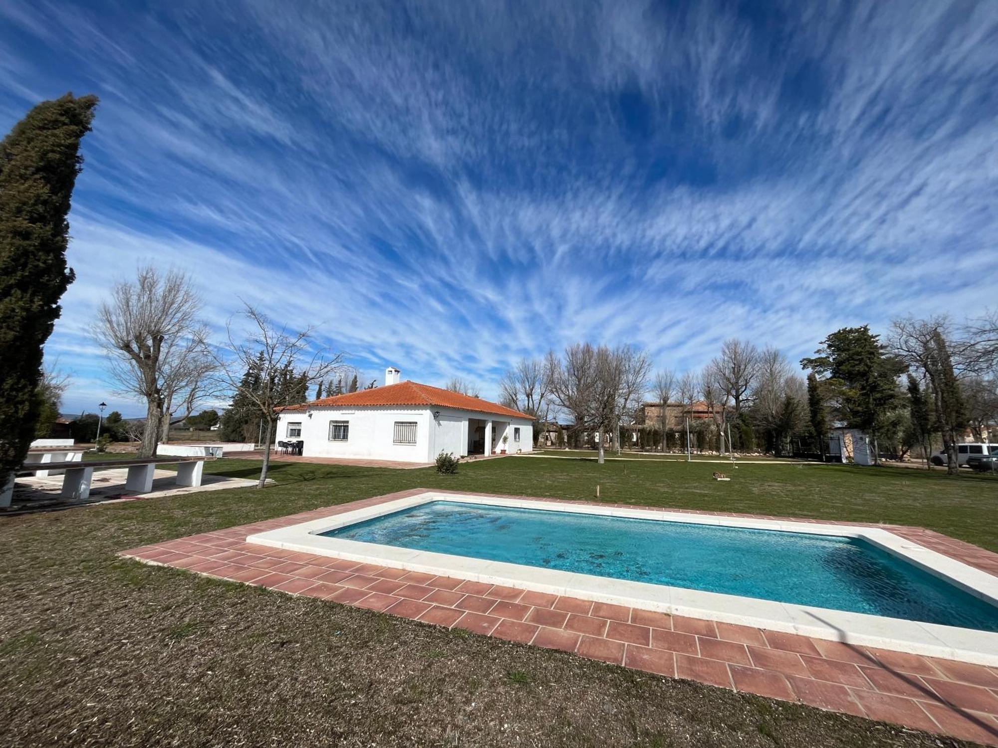 Villa Mercedes Аргамасилья-де-Калатрава Экстерьер фото