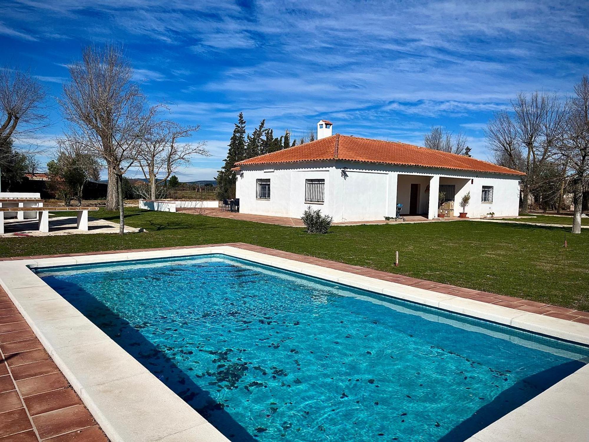 Villa Mercedes Аргамасилья-де-Калатрава Экстерьер фото