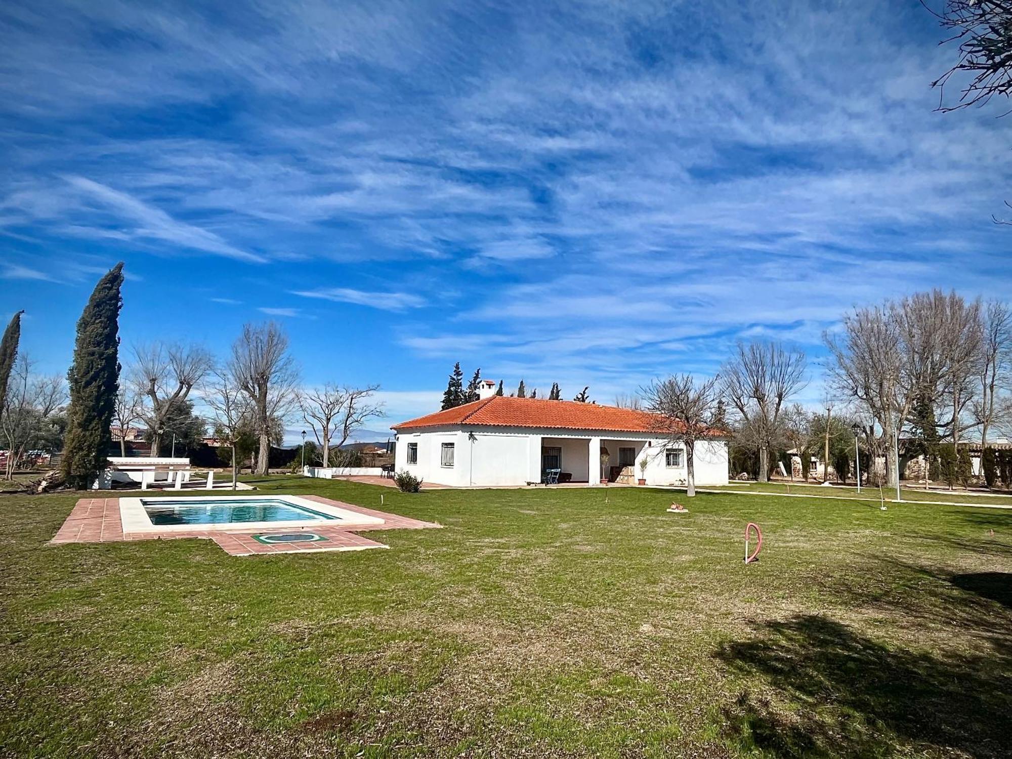 Villa Mercedes Аргамасилья-де-Калатрава Экстерьер фото