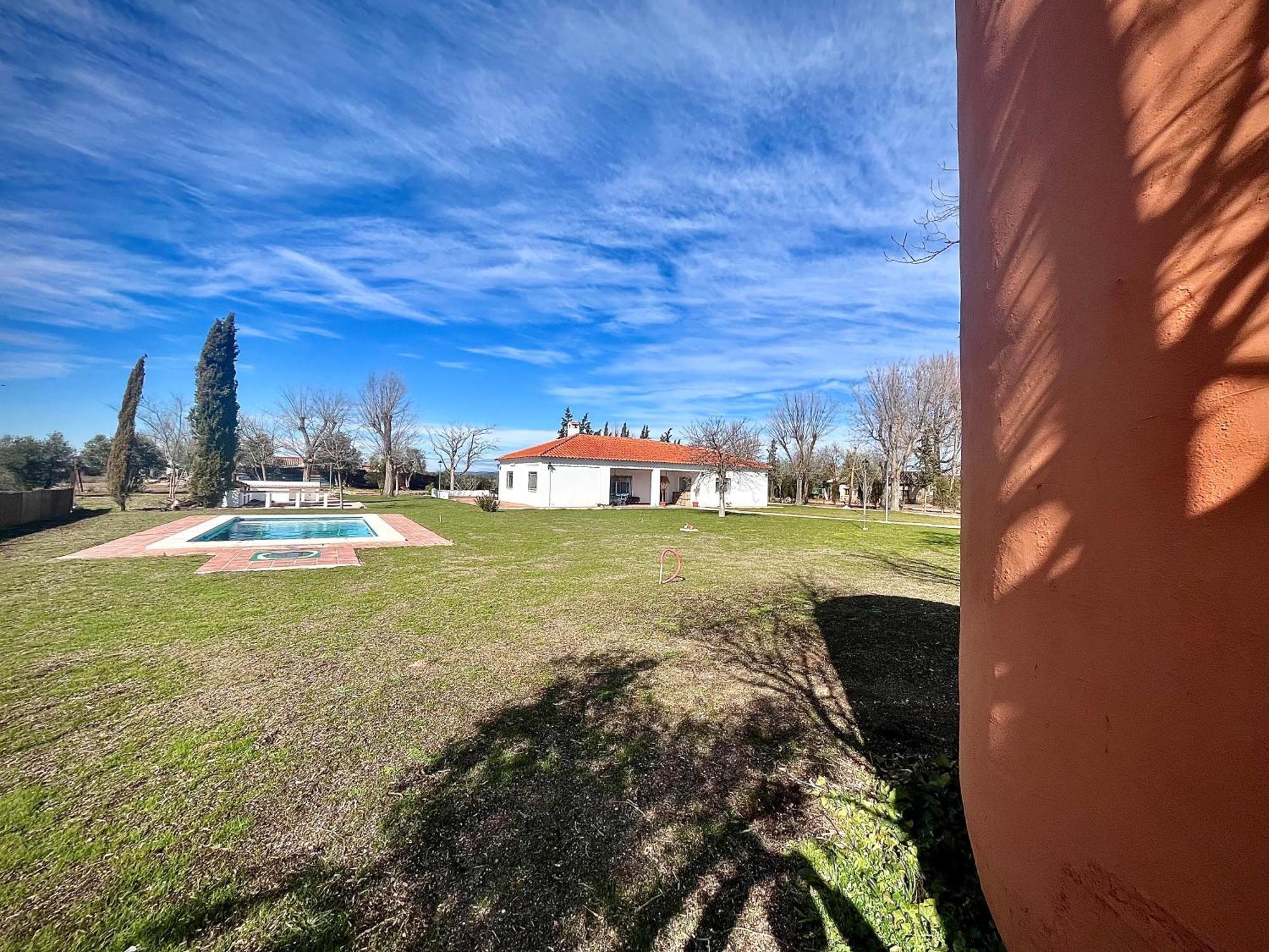Villa Mercedes Аргамасилья-де-Калатрава Экстерьер фото