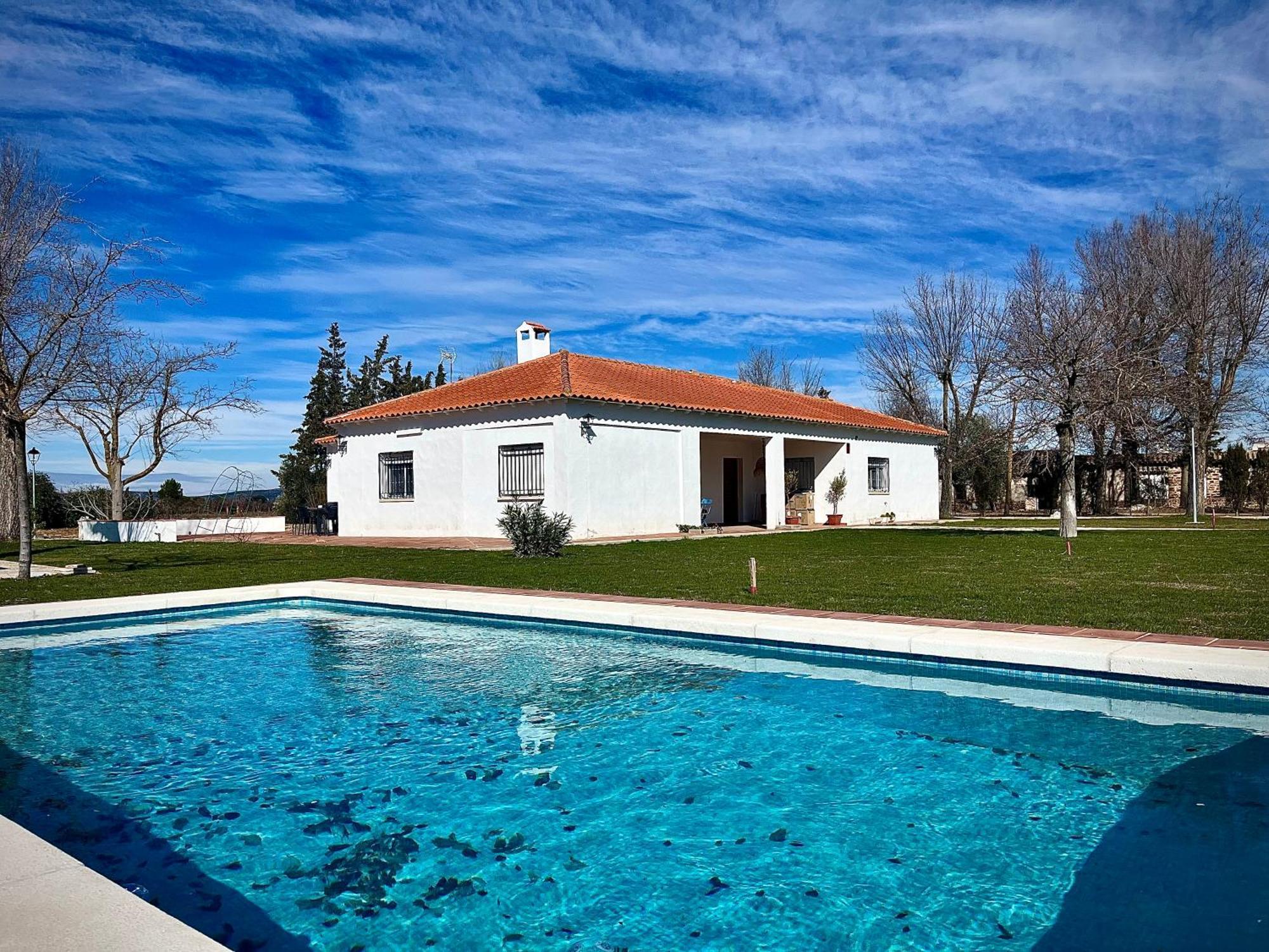 Villa Mercedes Аргамасилья-де-Калатрава Экстерьер фото